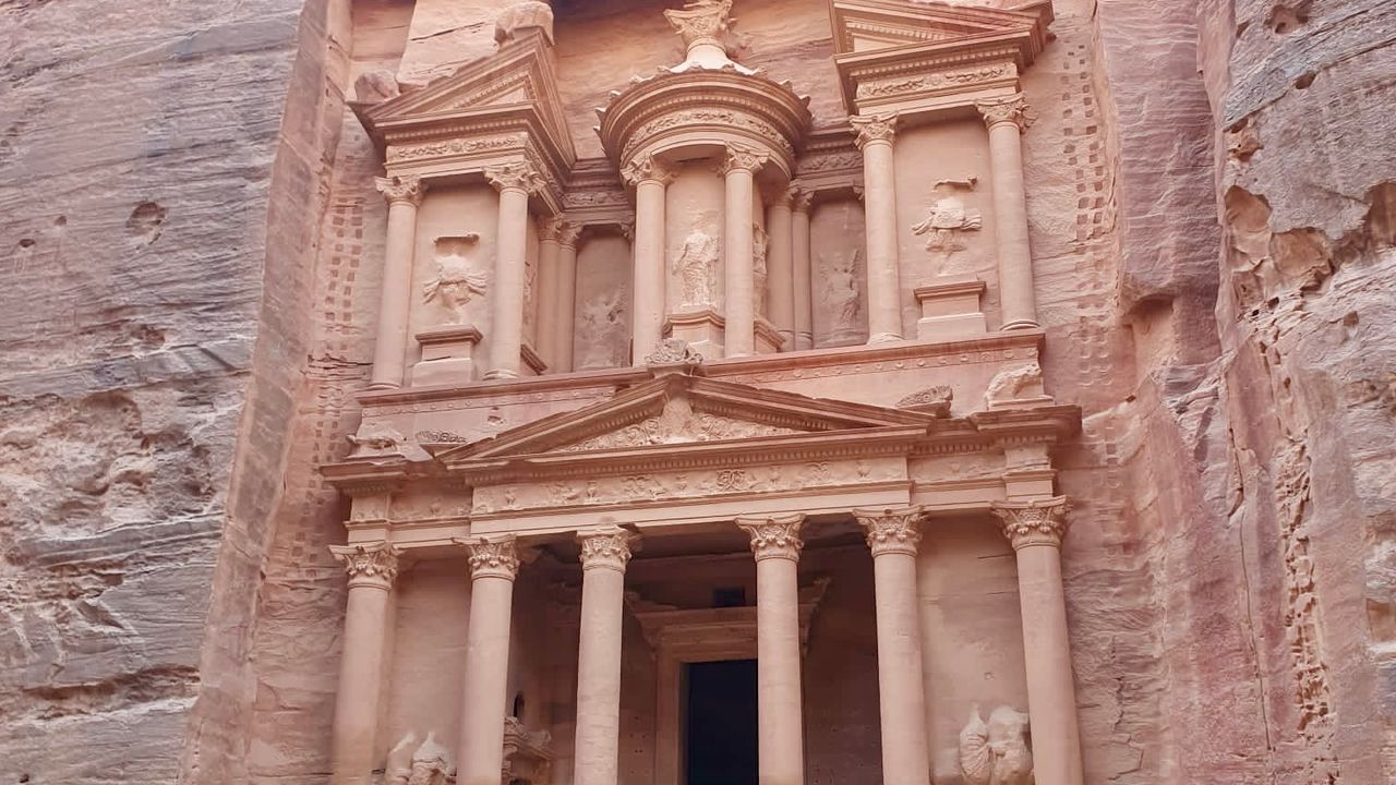 Petra Tresory and camels sitting in front